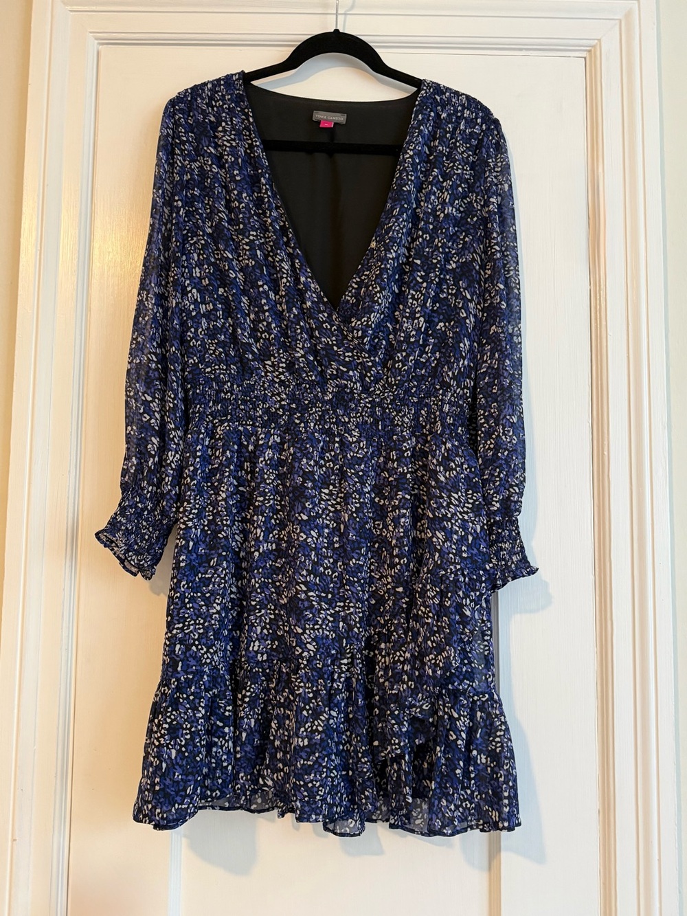 Vince Camuto Navy Blue Purple V-Neck Leopard Print Tiered Mini Dress